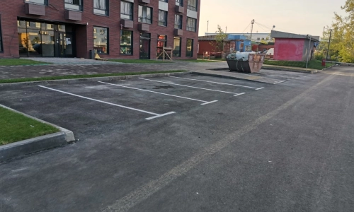 Космонавтов 11