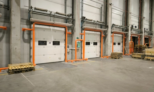 Изготовление и монтаж отбойников РЦ Деловые Линии