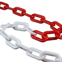 Цепь красно-белая, м (Материал пластик)